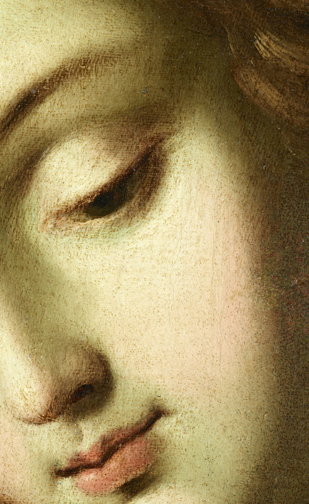 Acercamiento al rostro de la Virgen